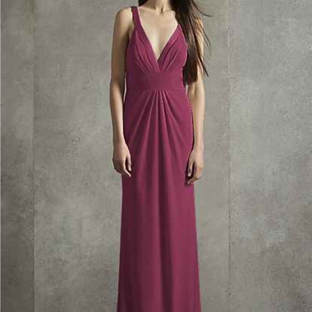 White by Vera Wang Red Sleeveless Plunge Maxi Gown